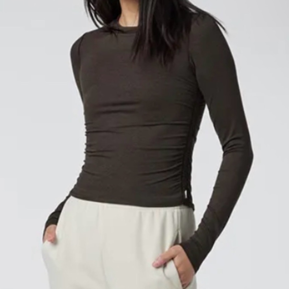 Vuori Halo Long Sleeve Ruched Tee Dark Java Heather Medium